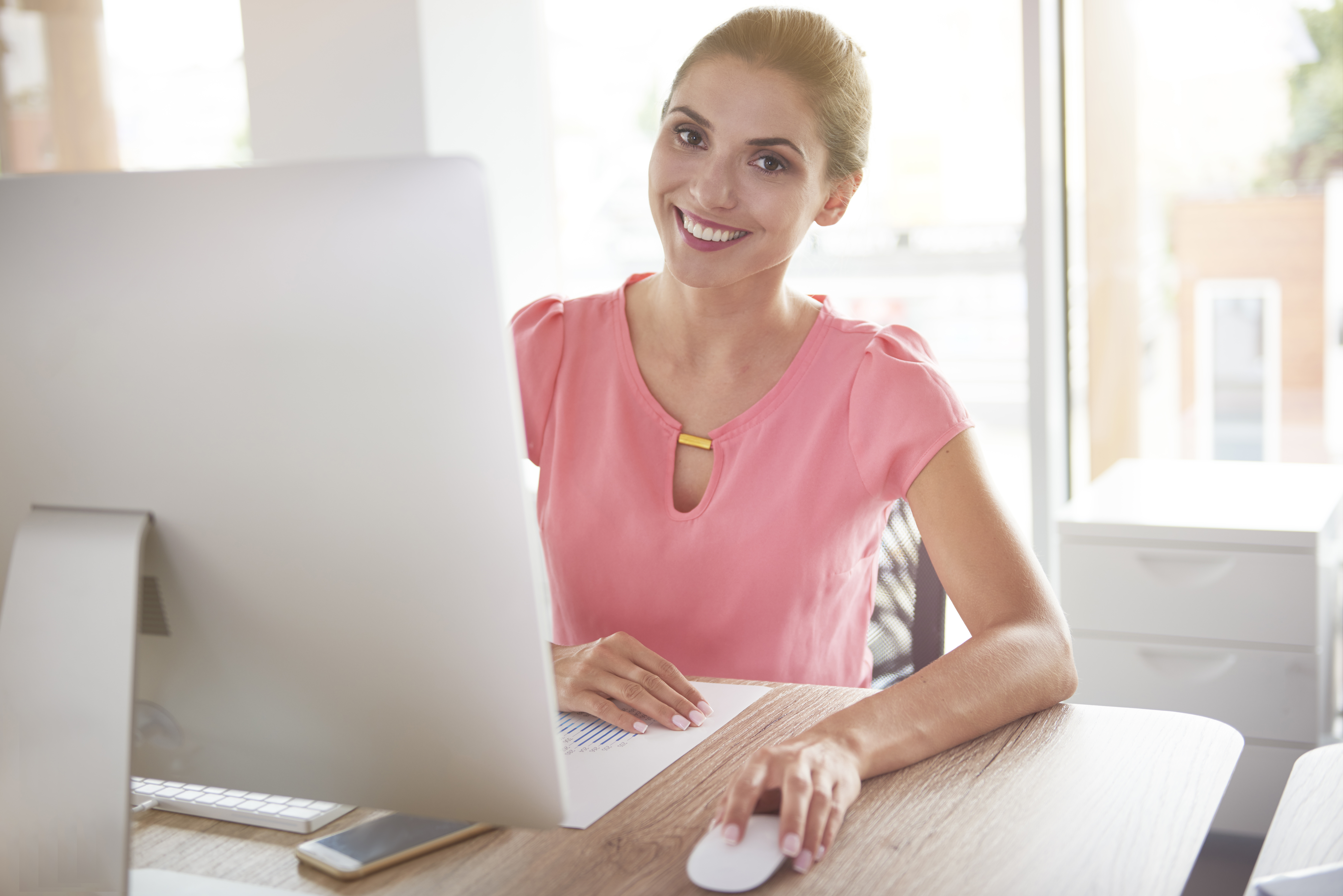 woman using Pragmatica on computer